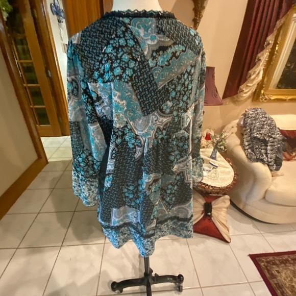 Turquoise black and multicolor blouse in size 1X by notationNotations - Picture 3 of 9